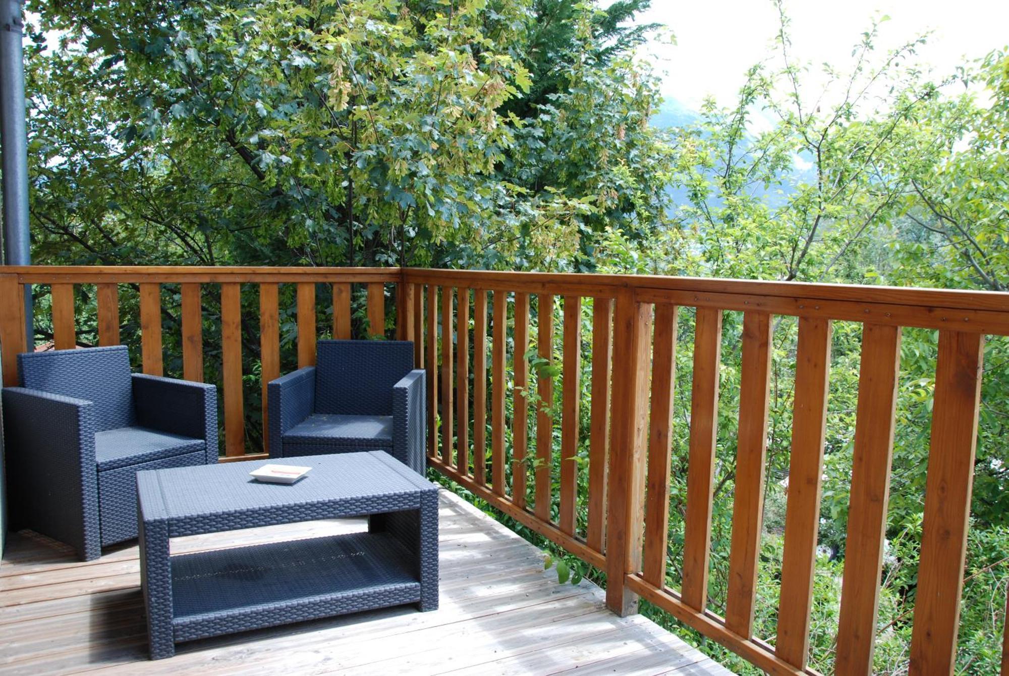 Hotel & Restaurant Le Chalvet Embrun Exterior photo